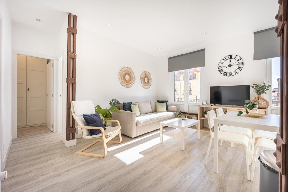 Apartamento Con Vistas En Lavapies Lägenhet Madrid Exteriör bild