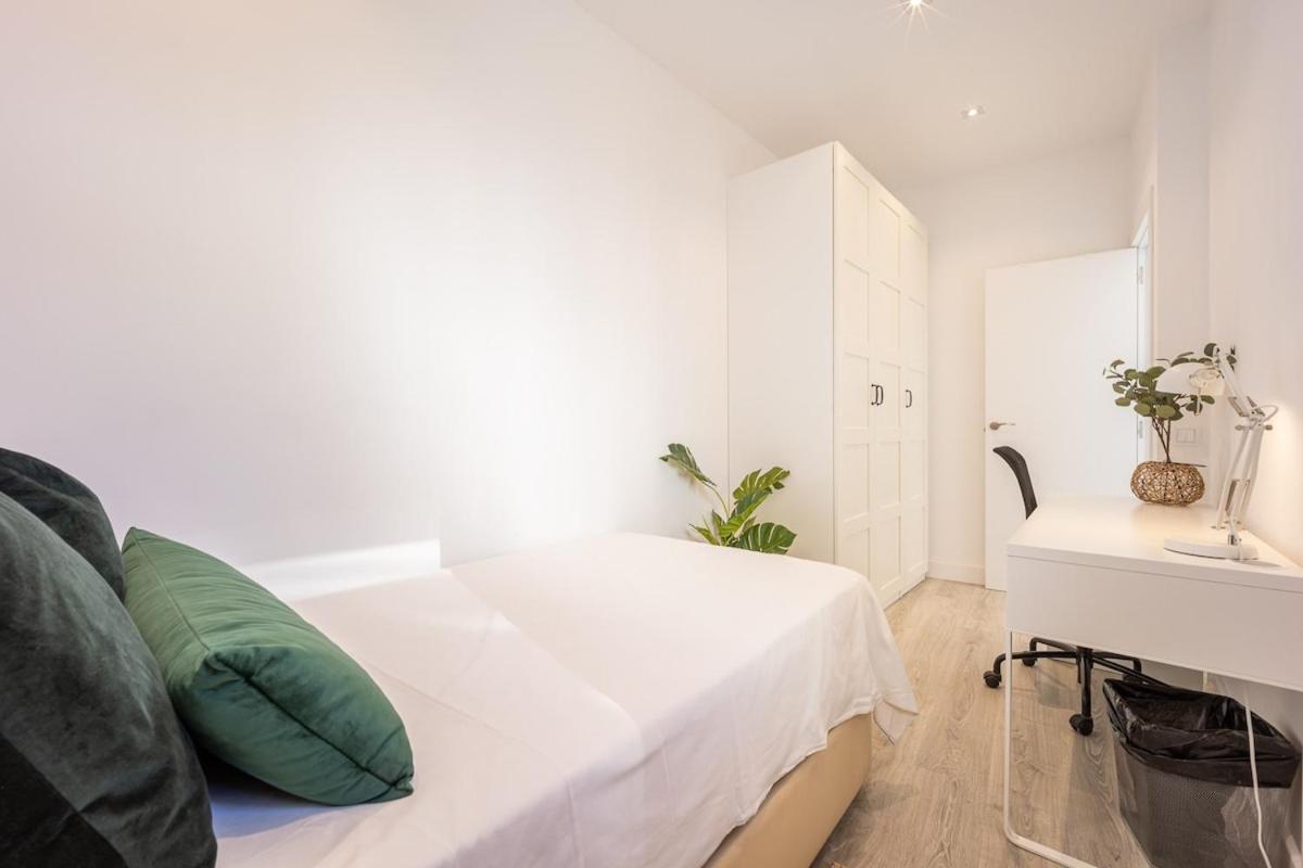 Apartamento Con Vistas En Lavapies Lägenhet Madrid Exteriör bild