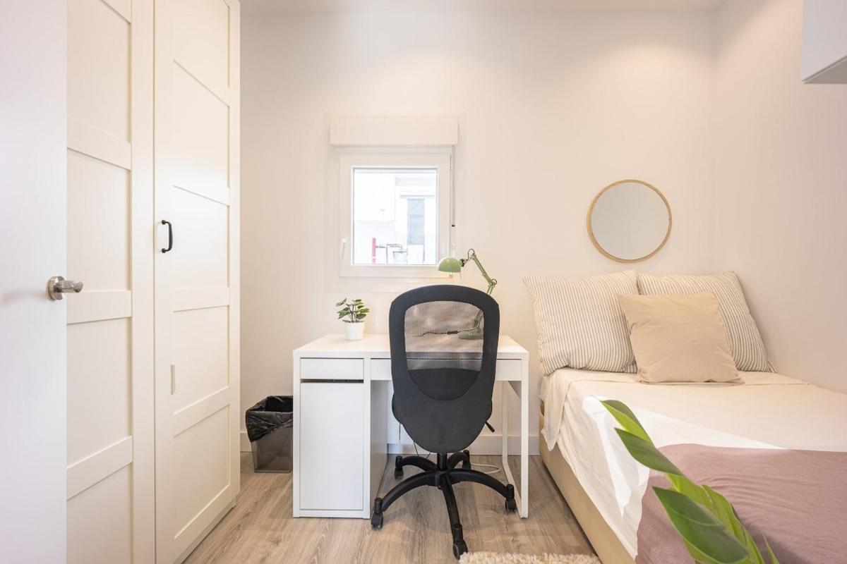 Apartamento Con Vistas En Lavapies Lägenhet Madrid Exteriör bild